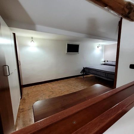 Perry Home Napels Buitenkant foto